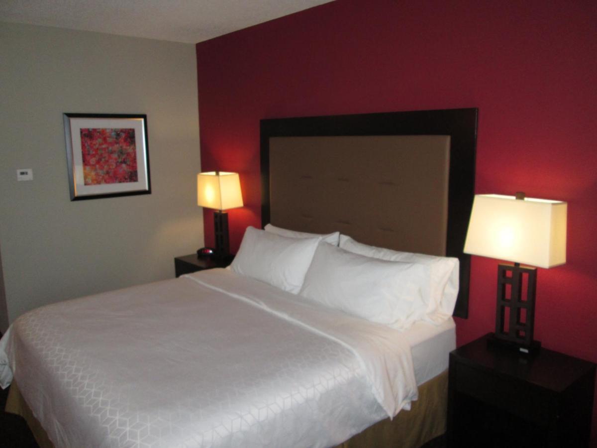 Holiday Inn Express Cloverdale - Greencastle By Ihg Exterior foto