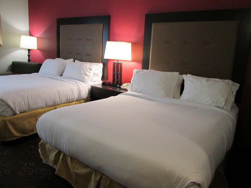 Holiday Inn Express Cloverdale - Greencastle By Ihg Exterior foto