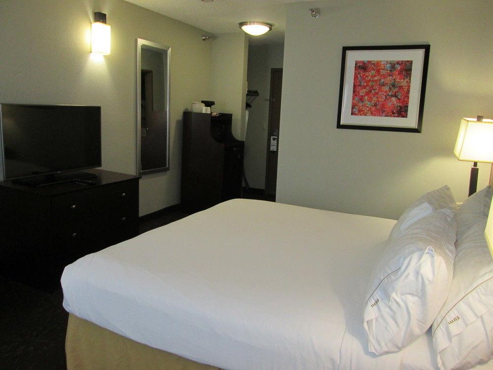 Holiday Inn Express Cloverdale - Greencastle By Ihg Exterior foto