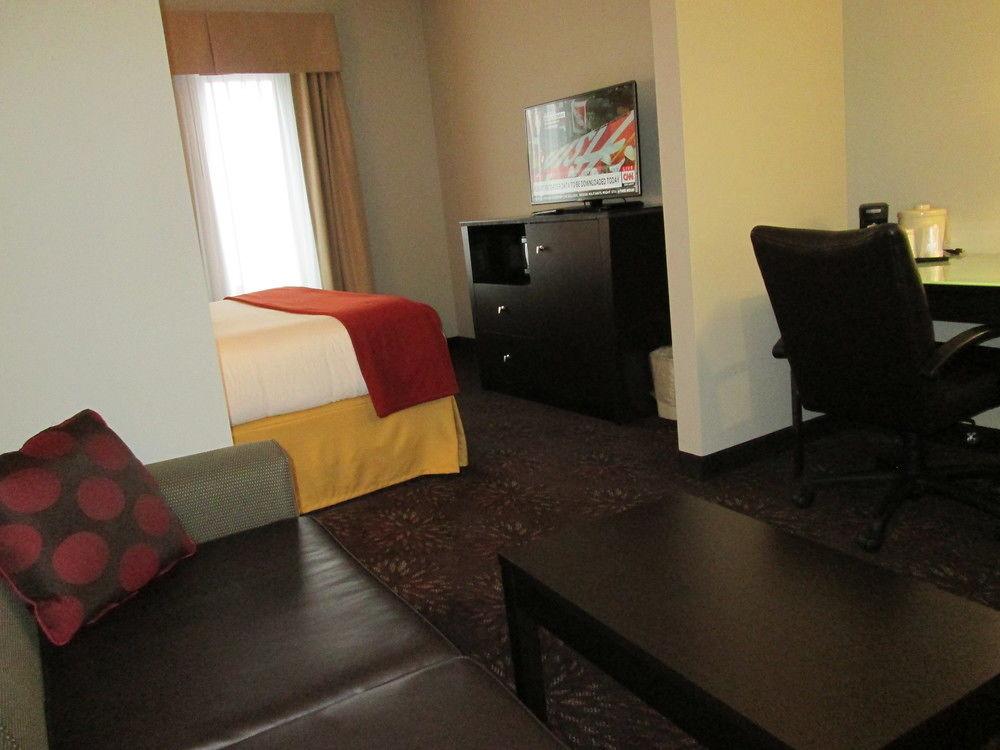 Holiday Inn Express Cloverdale - Greencastle By Ihg Exterior foto